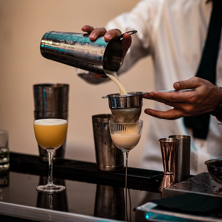expert-mixologists