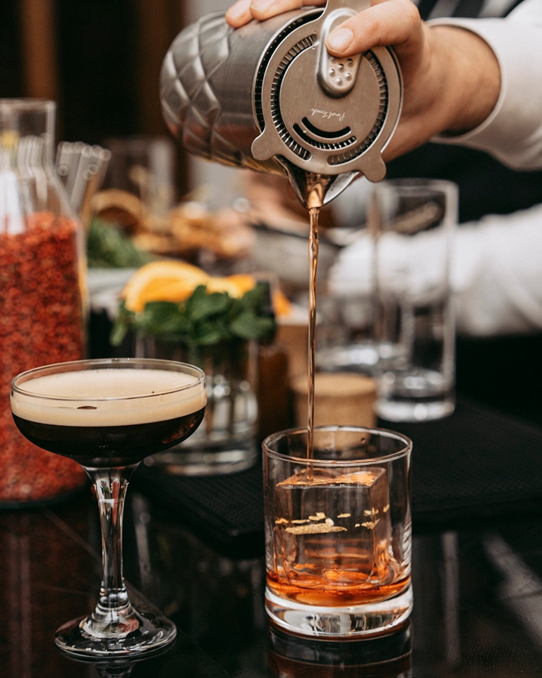 the-art-of-mixologist-made-with-love
